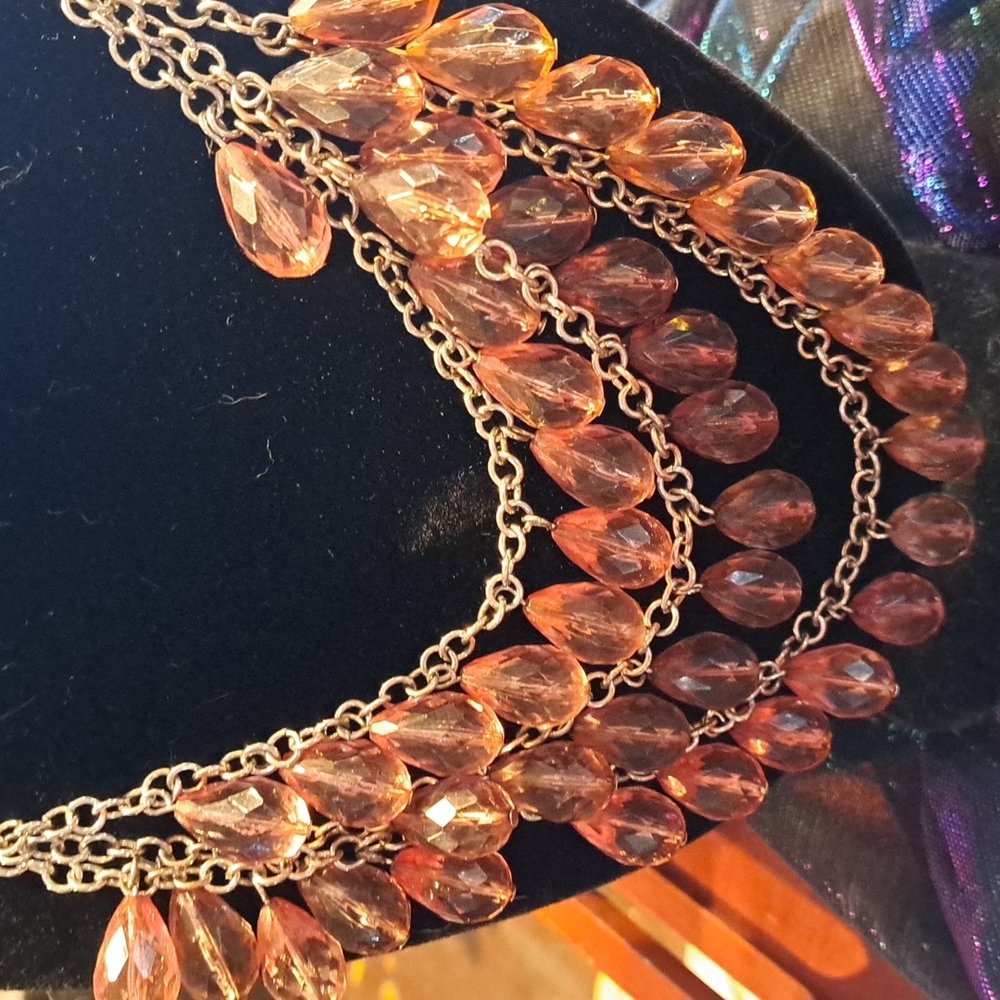 Neclace - Picture 4 of 4